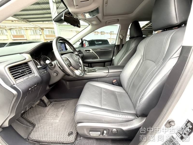 2021年式 Lexus RX 300 頂級版 2.0 原鈑件 僅跑5萬 電動天窗 電動座椅 ACC跟車 極致運動休旅車