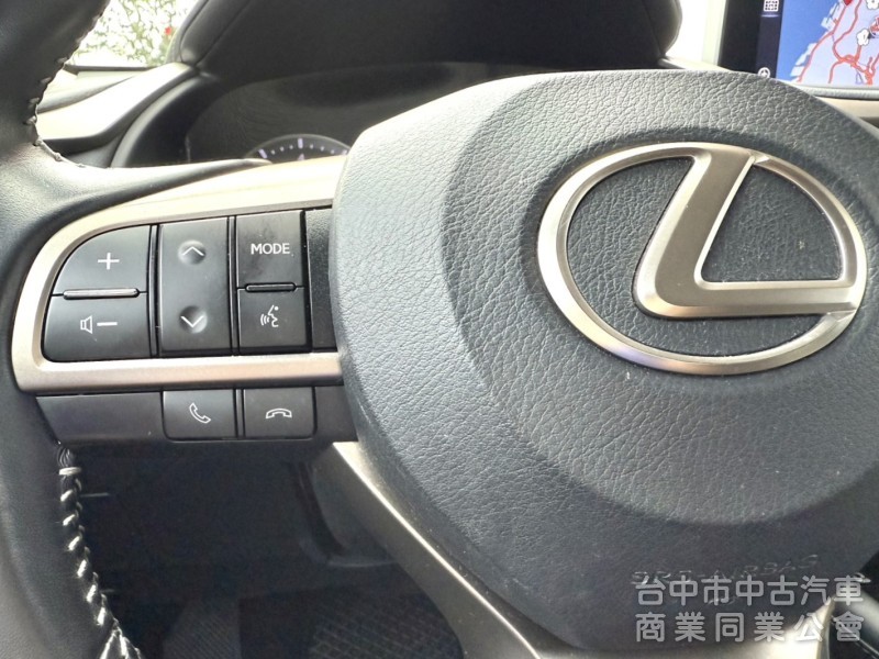 2021年式 Lexus RX 300 頂級版 2.0 原鈑件 僅跑5萬 電動天窗 電動座椅 ACC跟車 極致運動休旅車