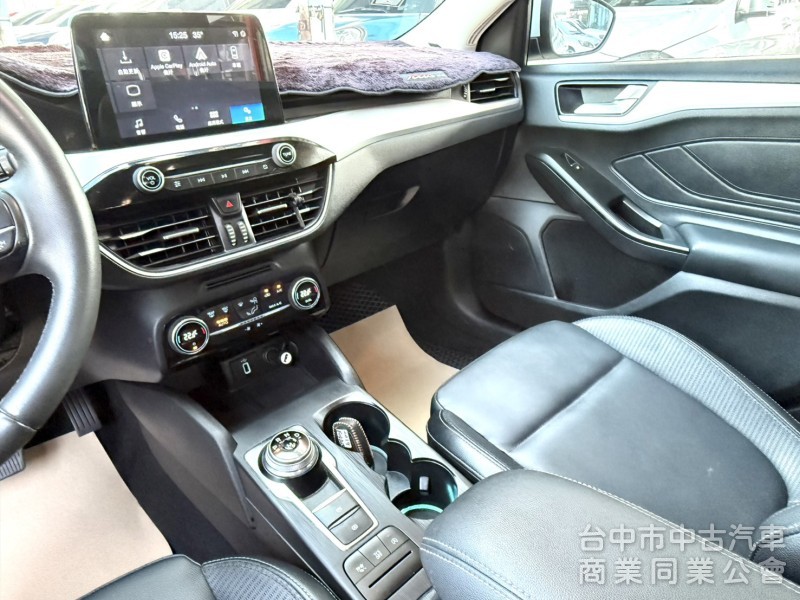 2019年 Ford Focus 5D 時尚經典型 1.5渦輪 原鈑件 僅跑5萬公里  市場最夯的五門小鋼砲