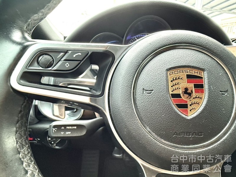 2017年式 Porsche Cayenne 3.6 白金限定版 總代理 原鈑件 個人化精裝選配 強悍的性能 暢快隨行