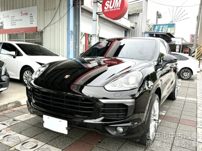 2017年式 Porsche Cayenne 3.6 白金限定版 總代理 原鈑件 個人化精裝選配 強悍的性能 暢快隨行