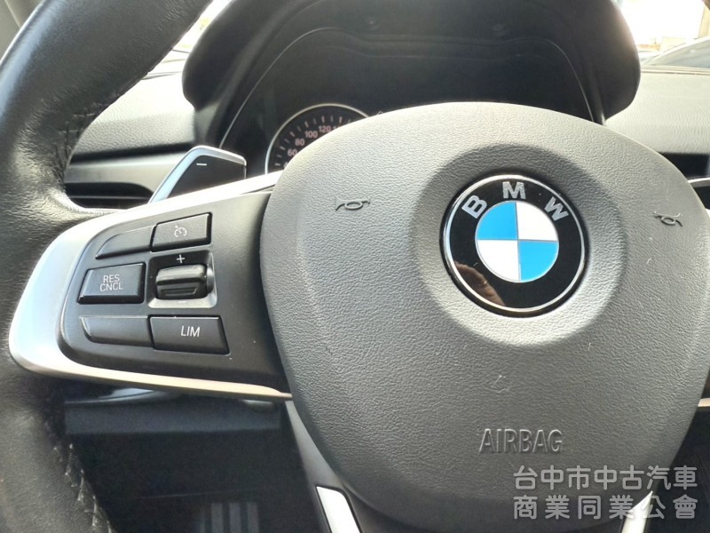 2017年式 BMW 220i GT 總代理 Luxury Line版 正七人座 雙前電動椅 自動停車 稀有釋出跨界休旅