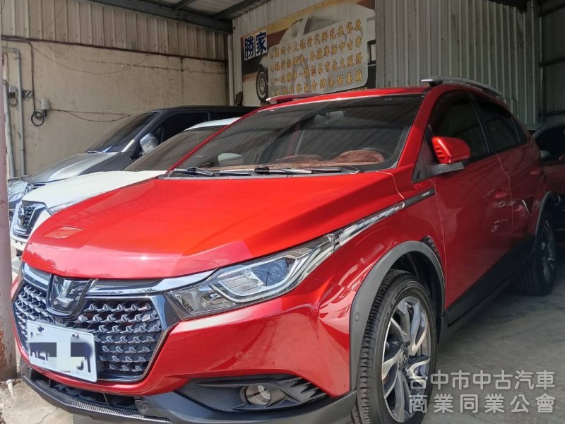 2018年 Luxgen U5 1.6 360環景旗艦 Hi-Fi版 原鈑件 恆溫空調 自動停車 靚麗亮眼跨界小休旅