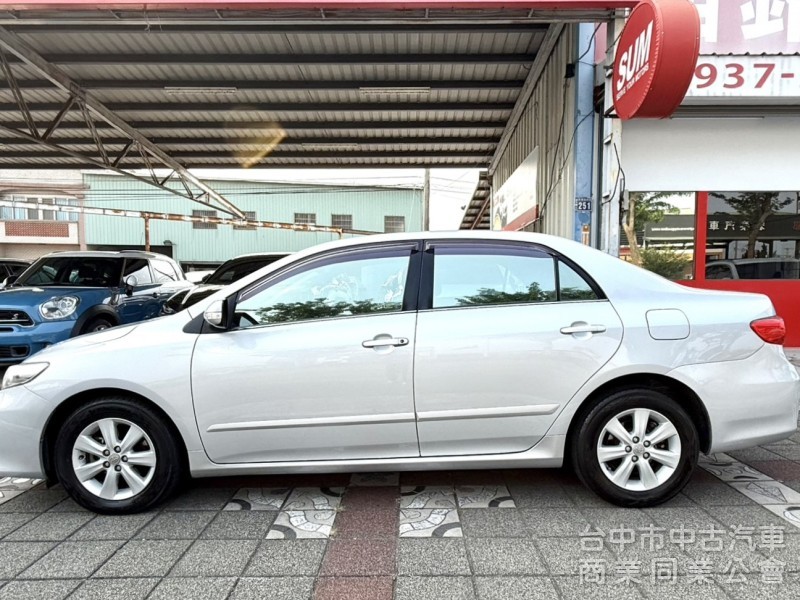 2012年 Toyota Altis 1.8 E版 原鈑件 超低里程 僅跑8萬 恆溫 定速 車況超優好保養 通勤代步首選