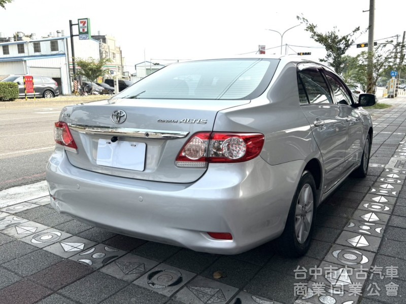 2012年 Toyota Altis 1.8 E版 原鈑件 超低里程 僅跑8萬 恆溫 定速 車況超優好保養 通勤代步首選