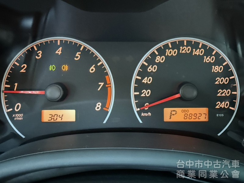 2012年 Toyota Altis 1.8 E版 原鈑件 超低里程 僅跑8萬 恆溫 定速 車況超優好保養 通勤代步首選