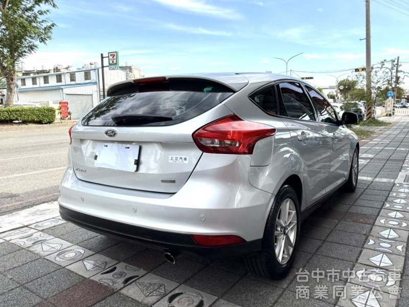 2016年 Ford Focus 5D 1.5T 汽油時尚型 原鈑件 定速 渦輪增壓 換檔撥片 省油實用 便宜輕鬆入手