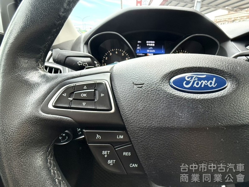 2016年 Ford Focus 5D 1.5T 汽油時尚型 原鈑件 定速 渦輪增壓 換檔撥片 省油實用 便宜輕鬆入手