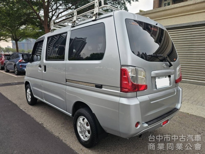 2022年 菱利 A180 廂車(自排) 8人座 原鈑件 里程4萬 加裝車頂置放架 空間大 家庭出遊 公司用車都適宜