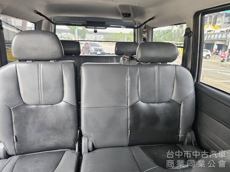 2022年 菱利 A180 廂車(自排) 8人座 原鈑件 里程4萬 加裝車頂置放架 空間大 家庭出遊 公司用車都適宜