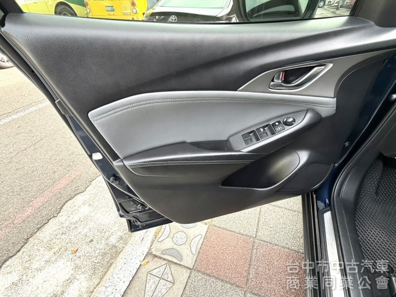 2019年 Mazda CX-3 2.0 SKY-G 旗艦型 原鈑件 里程僅7萬 ACC 恆溫 CP值超高的跨界小休旅