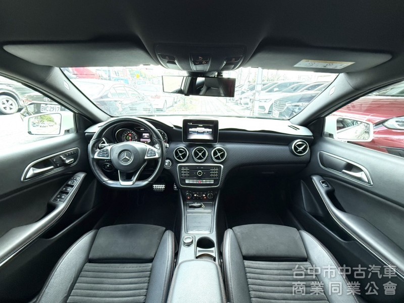 2017年 M-Benz A180 1.6 AMG Line 運動版 總代理 原漆原鈑件 低里程 最保值的賓士鋼砲小車