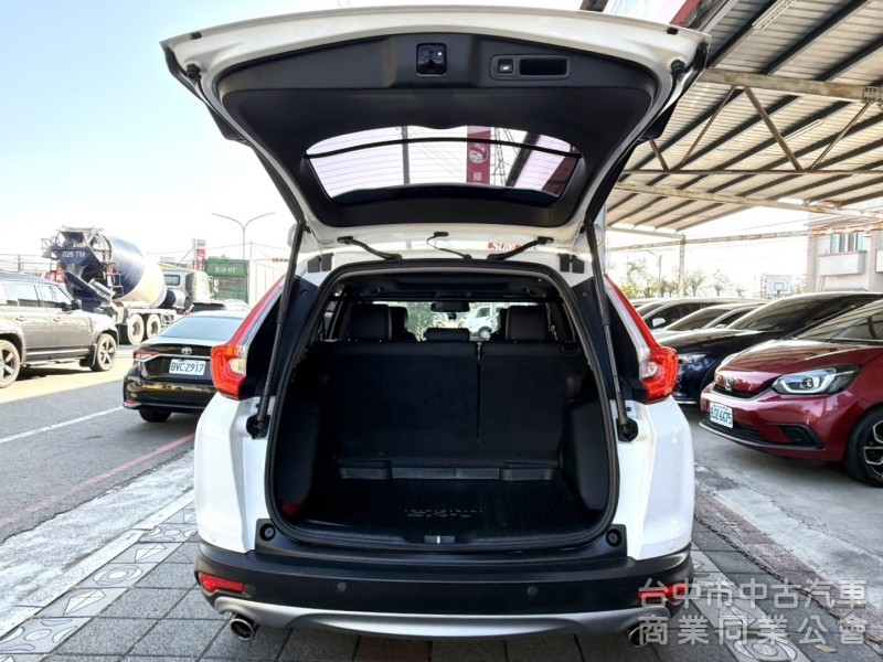 2019年 Honda CR-V 1.5 頂級S版 原鈑件 全景天窗 ACC跟車 電動尾門 高規超滿配備 運動休旅王者