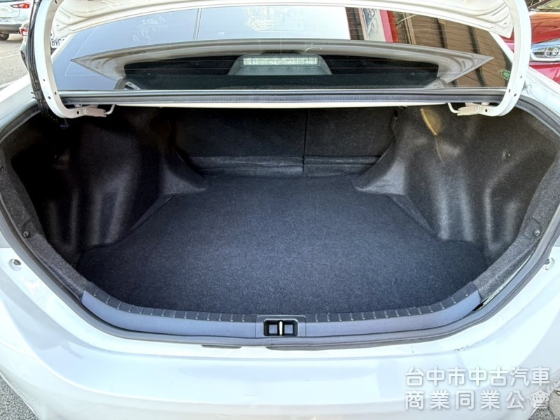 2016年 Toyota Altis 1.8 經典版 Safety+ 車況優 恆溫 大螢幕安卓機 定速 超熱門車款首選