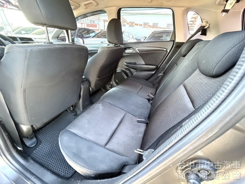 2015年 Honda Fit 1.5 VTi-S 認證車 恆溫 換檔撥片 定速 影音 都會靈巧代步小車