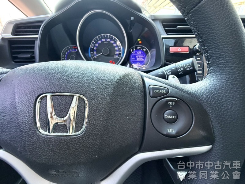 2015年 Honda Fit 1.5 VTi-S 認證車 恆溫 換檔撥片 定速 影音 都會靈巧代步小車