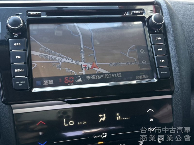 2015年 Honda Fit 1.5 VTi-S 認證車 恆溫 換檔撥片 定速 影音 都會靈巧代步小車