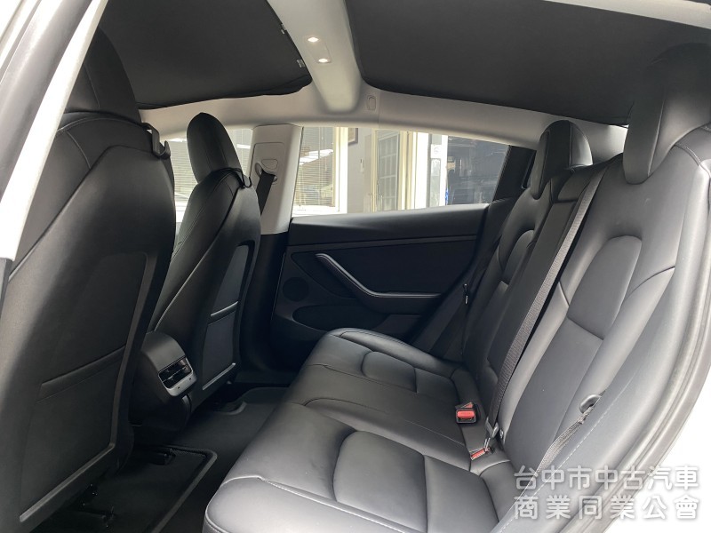 2021 Tesla Model 3 Standard Range Plus　平價入門／原鈑件／第三方認證