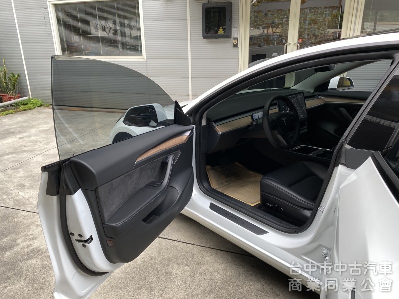 2021 Tesla Model 3 Standard Range Plus　平價入門／原鈑件／第三方認證