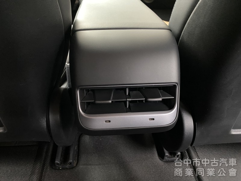 2021 Tesla Model 3 Standard Range Plus　平價入門／原鈑件／第三方認證