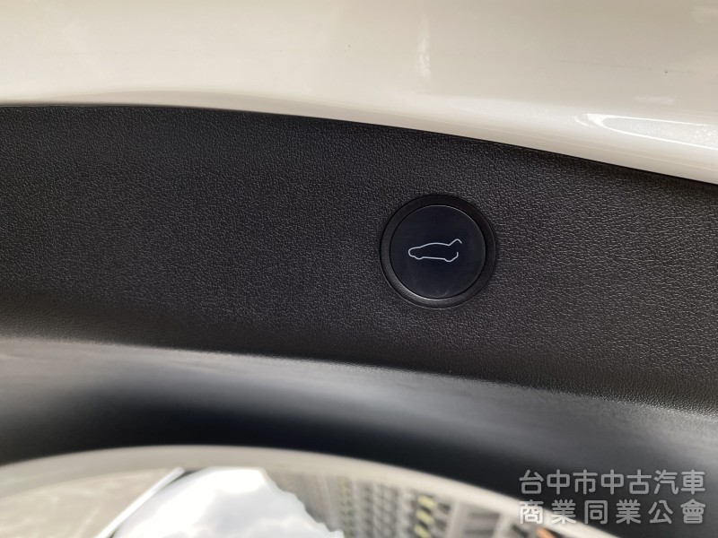 2021 Tesla Model 3 Standard Range Plus　平價入門／原鈑件／第三方認證