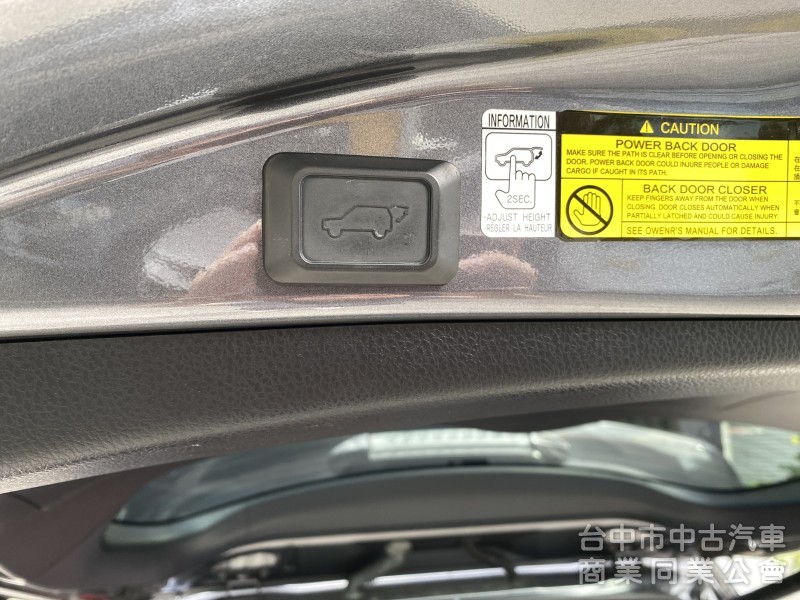 2017 Toyota RAV4 2.5 Hybrid 尊爵　原廠保養／原鈑件／360環景／第三方認證