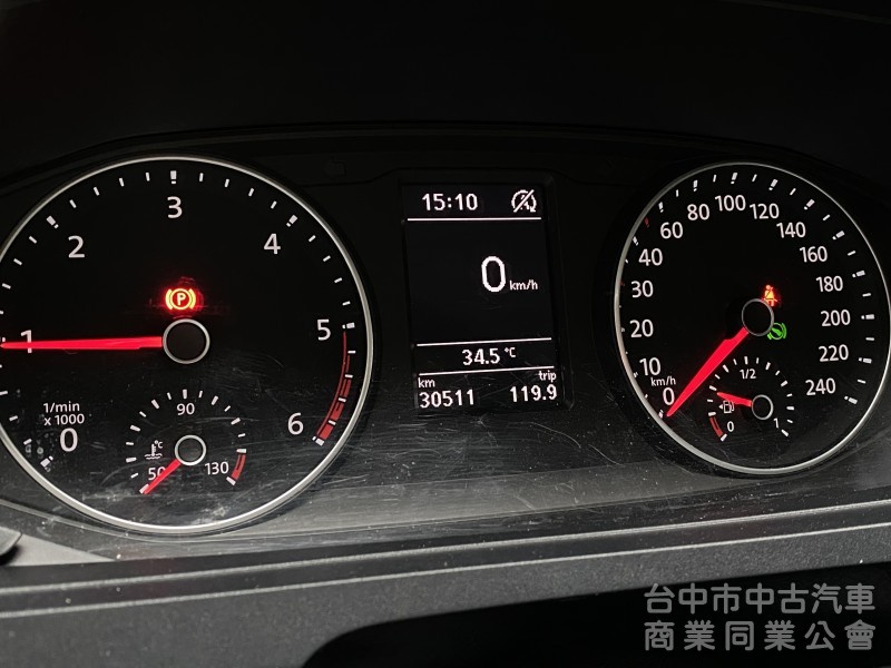 2019 VW Caravelle L 2.0 TDI　原廠保養／原鈑件／