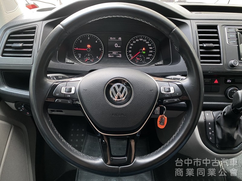 2019 VW Caravelle L 2.0 TDI　原廠保養／原鈑件／