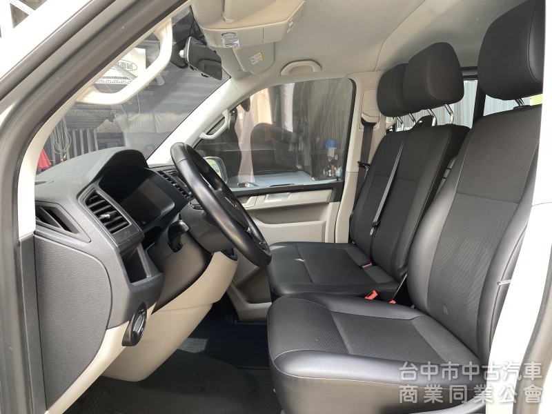 2019 VW Caravelle L 2.0 TDI　原廠保養／原鈑件／