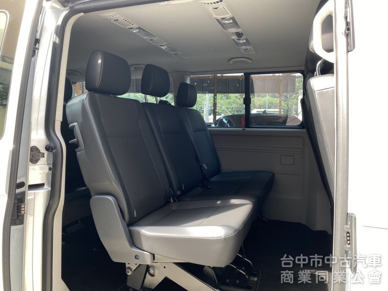 2019 VW Caravelle L 2.0 TDI　原廠保養／原鈑件／