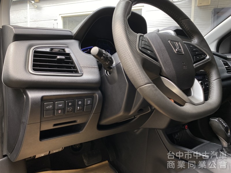 2016 Luxgen S3 旗艦型 1.6　經濟實用／360環景／倒車顯影／代步通勤首選