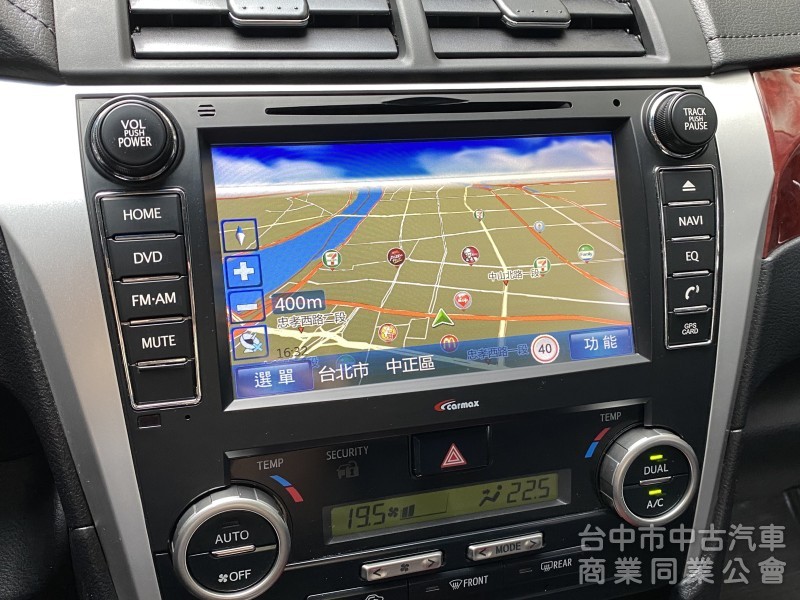 2014 Toyota Camry 2.0 E 　大空間／內裝美／抬顯／原鈑件／第三方認證／現車在店