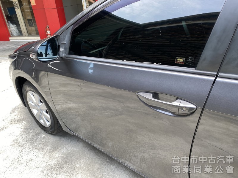 2016 Toyota Corolla Altis 1.8雅緻版　倒車顯影／好開好順／耐操省油／代步實用車