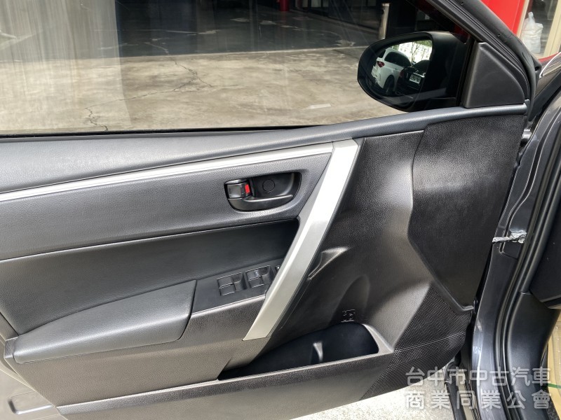 2016 Toyota Corolla Altis 1.8雅緻版　倒車顯影／好開好順／耐操省油／代步實用車
