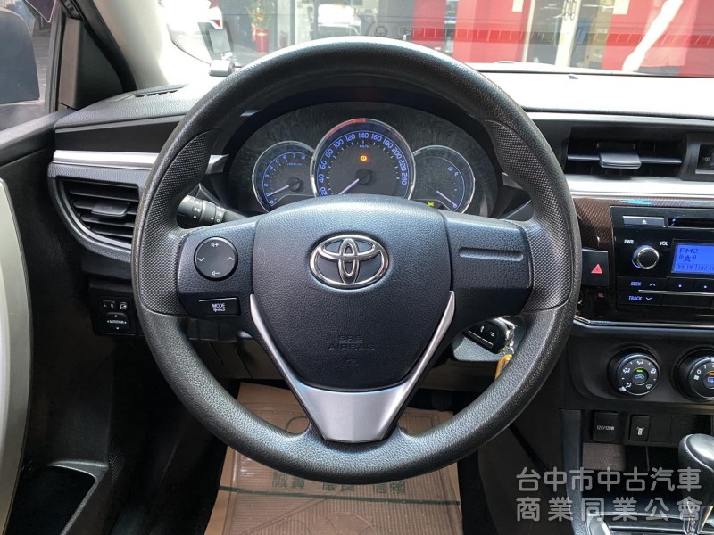 2016 Toyota Corolla Altis 1.8雅緻版　倒車顯影／好開好順／耐操省油／代步實用車