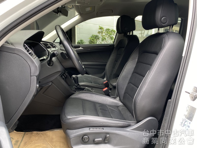 2020 Tiguan 280 TSI　原鈑件/里程保證/原廠保養/ACC跟車/電尾腳踢/數位儀錶板/環景/盲點