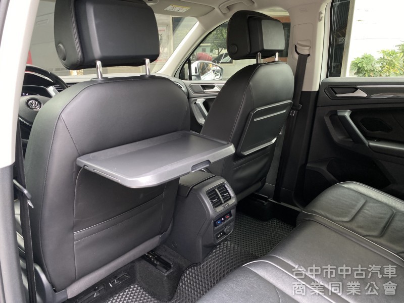 2020 Tiguan 280 TSI　原鈑件/里程保證/原廠保養/ACC跟車/電尾腳踢/數位儀錶板/環景/盲點