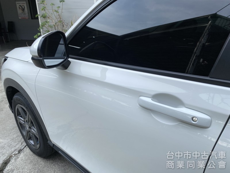 2022 HR-V Prestige尊榮版　一手女用車／原鈑件／原廠保養／電尾門／Carplay／無線充