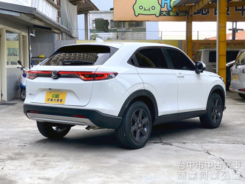2022 HR-V Prestige尊榮版　一手女用車／原鈑件／原廠保養／電尾門／Carplay／無線充