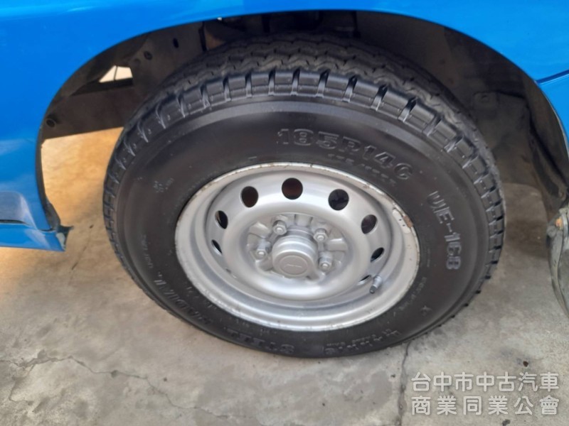 拼俗價  2009年式 DELICA 篷式貨車  里程只跑8多萬公里 極佳車況  搶購中....            