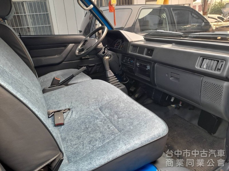 拼俗價  2009年式 DELICA 篷式貨車  里程只跑8多萬公里 極佳車況  搶購中....            