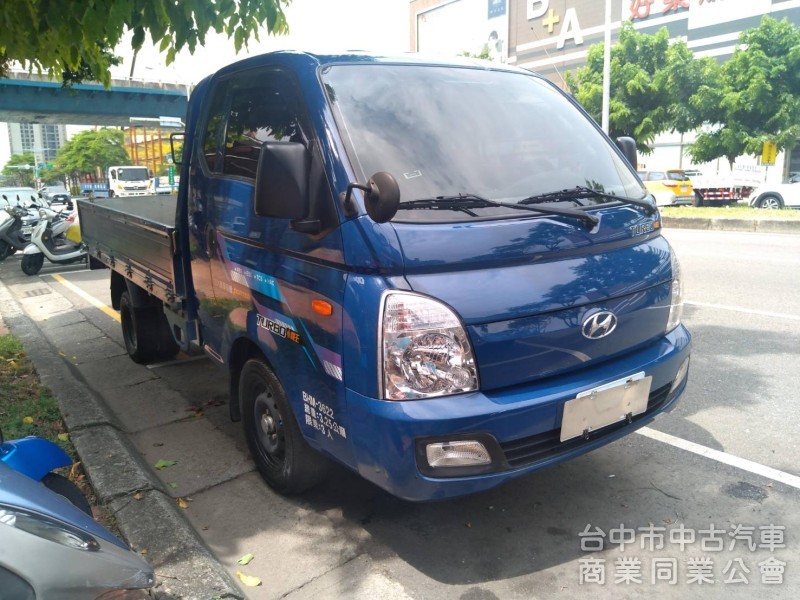 拼俗價 2021年式 PORTER大廂貨車  里程只跑 4萬多公里 極佳車況  搶購中....             