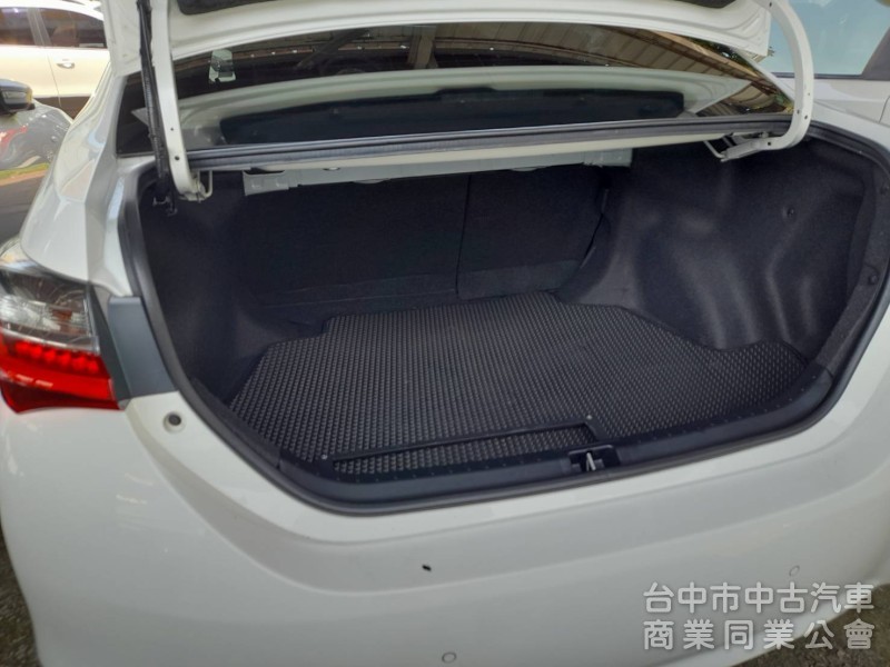 拼俗價 一手車 2018年式  ALTIS 最受歡迎熱賣的國民美車  搶購中.....                 