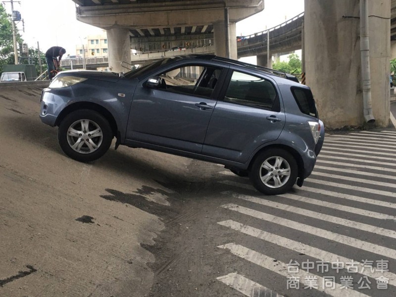 拼俗價  2011年式   小悍馬 4X4休旅  超值價搶購中.....                        