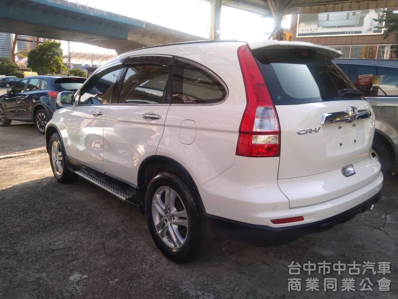 拼俗價 2013年式 CRV  2.4cc 一手優質美車 原版件 無事故 最佳 SUV首選車.....         