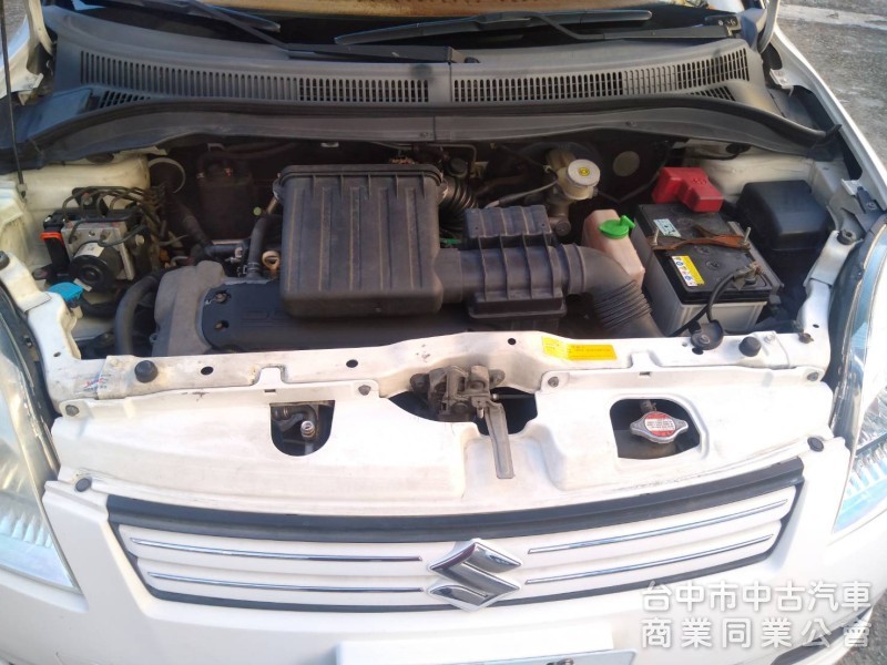 拼俗價 一手車 08年式 SWIFT 里程少 I-KEY   尾翼 跑車胎 搶購中.....              