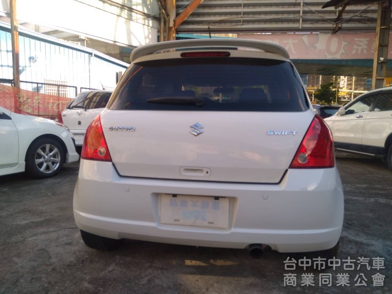 拼俗價 一手車 08年式 SWIFT 里程少 I-KEY   尾翼 跑車胎 搶購中.....              