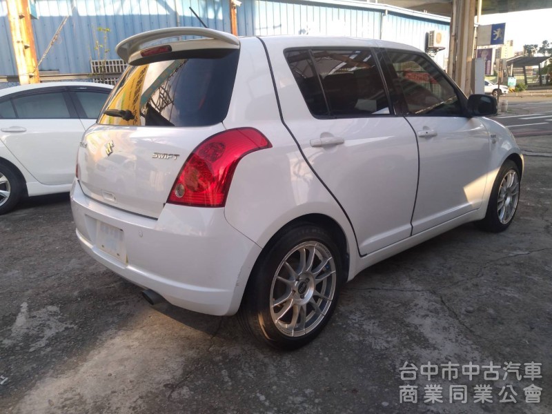 拼俗價 一手車 08年式 SWIFT 里程少 I-KEY   尾翼 跑車胎 搶購中.....              