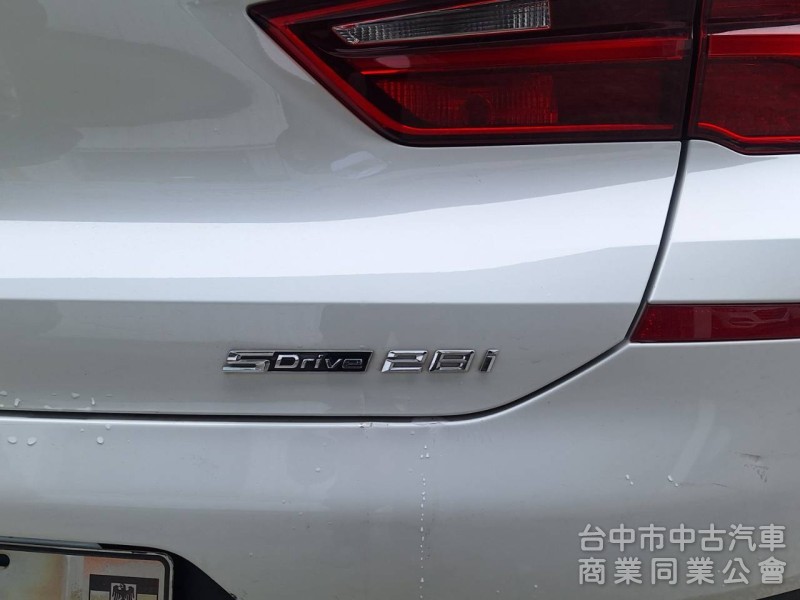 拼俗價  BMW X2  28i  小休旅  2019年式   優質 美車 ....                  