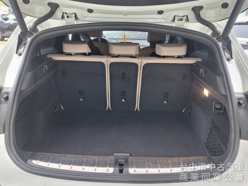 拼俗價  BMW X2  28i  小休旅  2019年式   優質 美車 ....                  